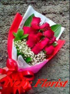 buket mawar merah, jalan ganesa, Tak jarang seorang suami atau istri memberikan kado tersebut pada hari jadi perkawinan atau ulang tahun pasangannya sebagai suatu tanda cinta. Demikian pula hanya semata-mata untuk menjaga keharmonisan bahtera rumah tangga, taman sari