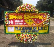 Jual Bunga Papan di jalan Ciroyom