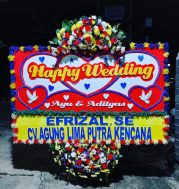 Jual bunga papan di jalan Malabar